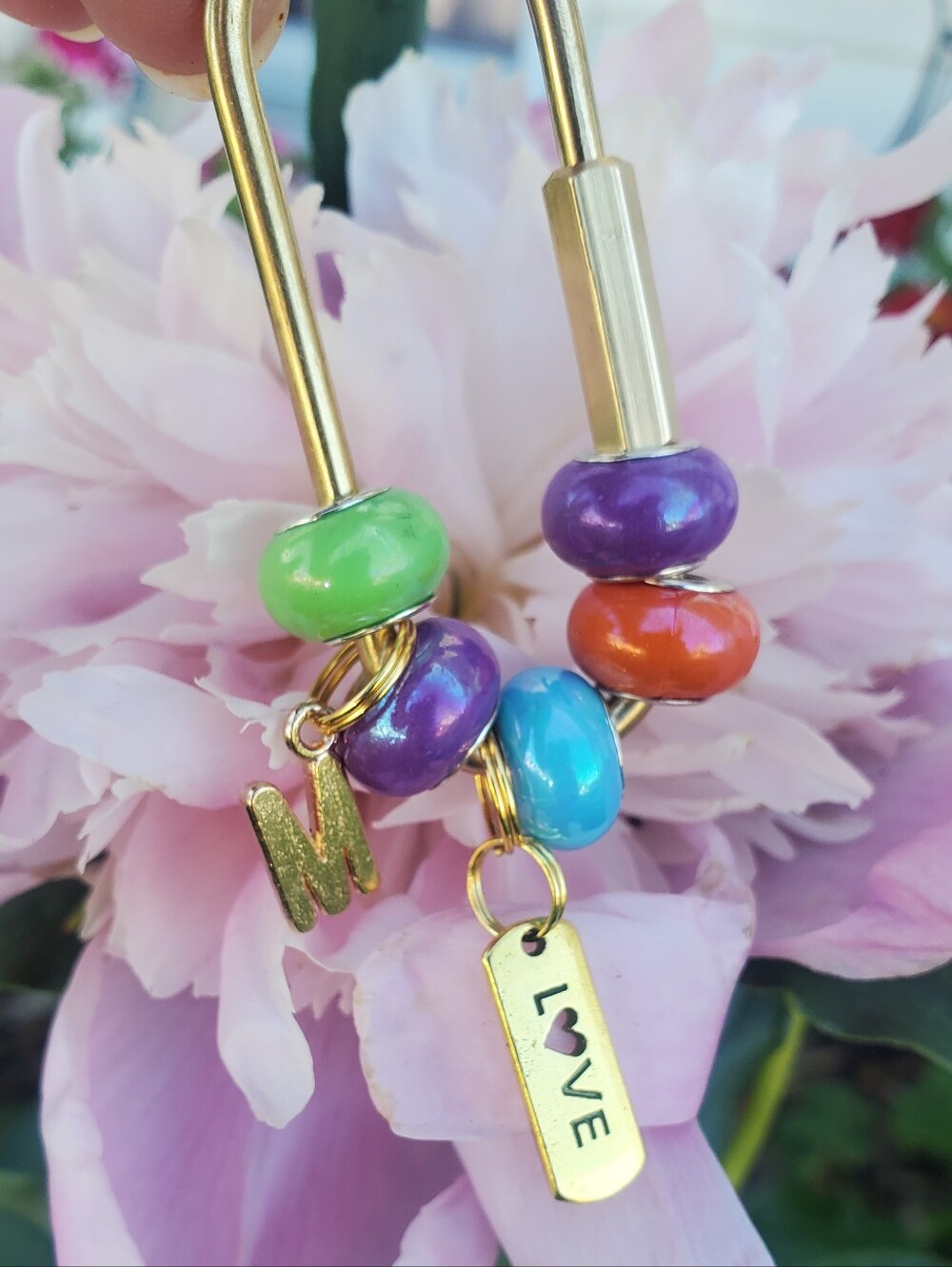 💐Sale 2/$30 New- Carabiner Beaded Keyring with LOVE Tag & Initial 'M' Charm.